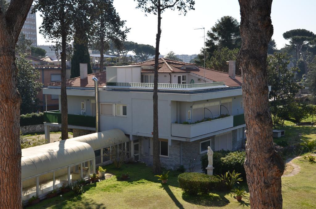 罗马Casa Per Ferie Cardinal G. Guarino住宿加早餐旅馆 外观 照片