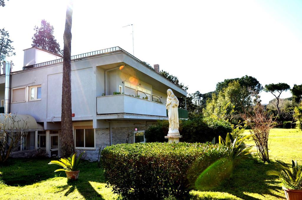 罗马Casa Per Ferie Cardinal G. Guarino住宿加早餐旅馆 外观 照片